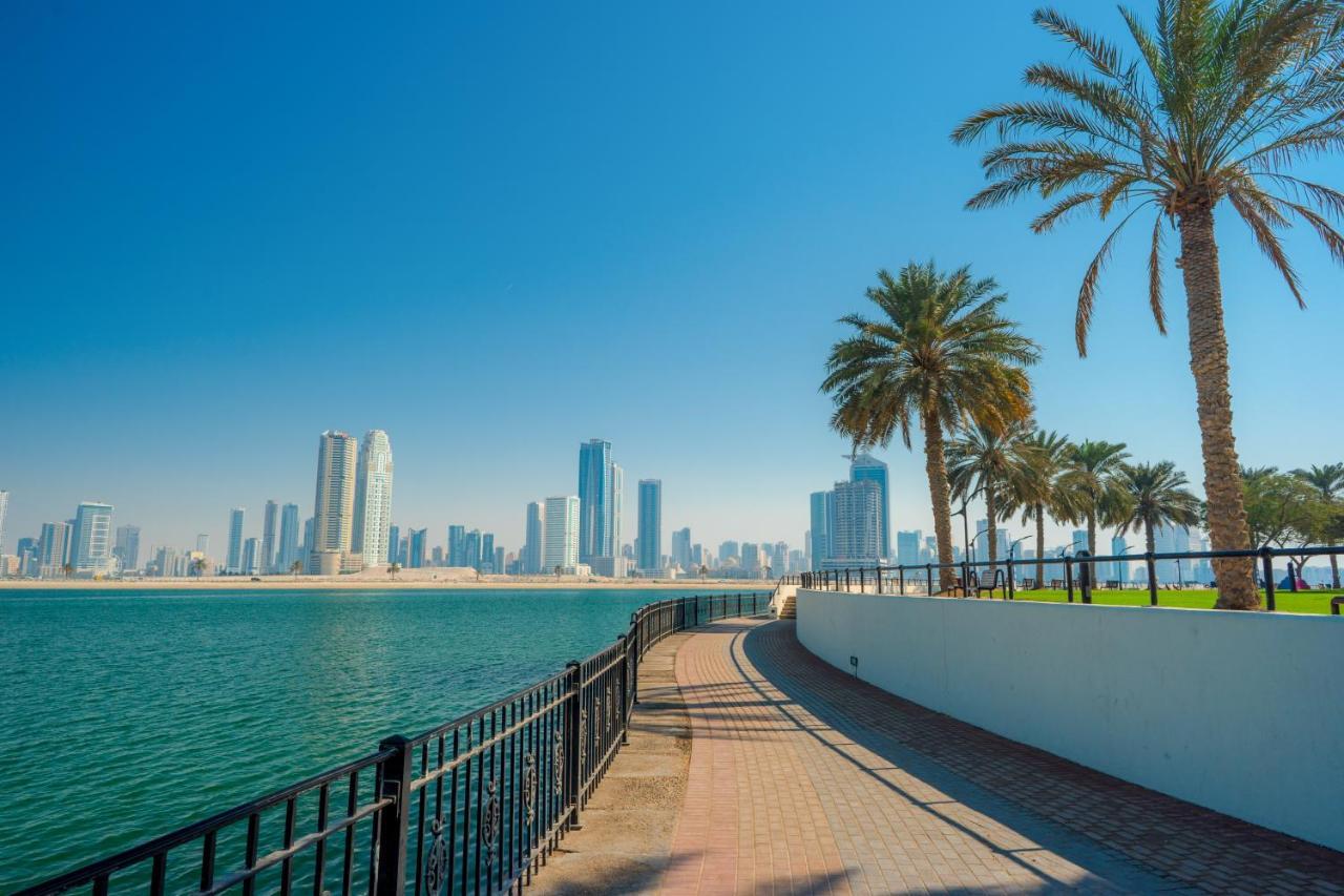 Moevenpick Hotel Apartments Al Mamzar דובאי מראה חיצוני תמונה Sharjah